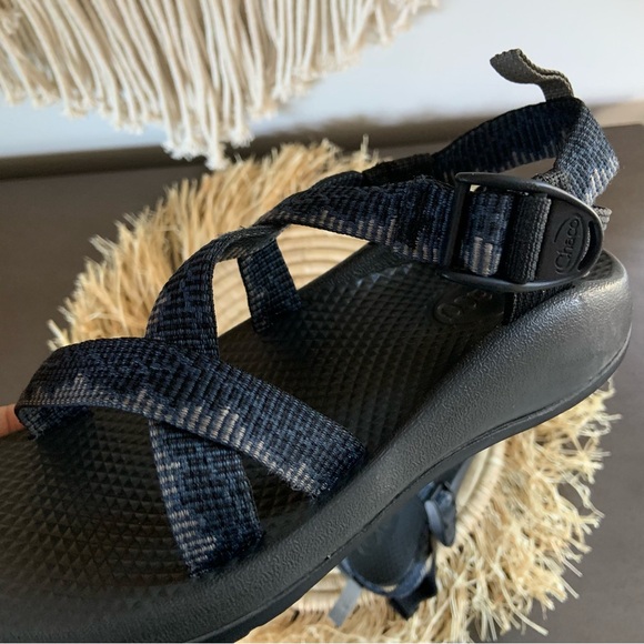 Sandals - Picture 10 of 14